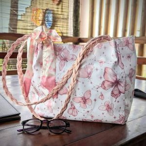 Butterfly Shoulder Tote Bag – Elegant & Stylish Everyday Carry