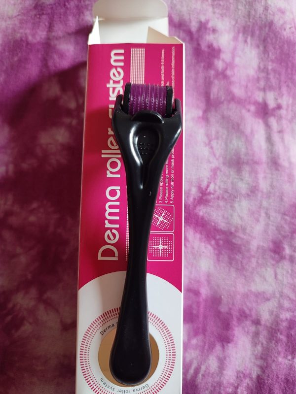 Derma Roller – Microneedling Tool for Acne Scars, Dark Spots & Skin Rejuvenation