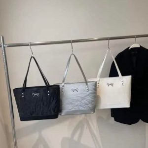 Brilliant Fish Premium PU Leather Tote Bag – Zipper Closure & Interior Pocket