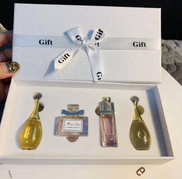 Dior 4 in 1 Miniature Gift Set (Each 5ml, White Box)